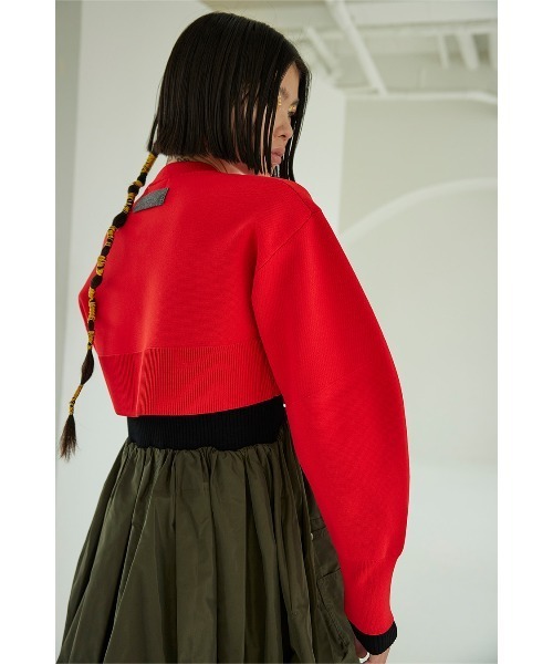 OMMO(オーエムエムオー)の「SQUARE SLEEVE BASIC KT CD(カーディガン/ボレロ・レディース・レッド/グレー/ブラック・F)」の10枚目の写真