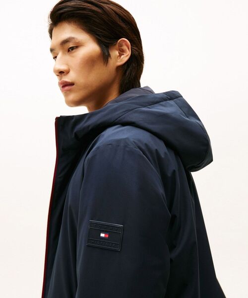 TOMMY HILFIGER(トミーヒルフィガー)の「フーデッドジャケット(ブルゾン・メンズ・ブルー/ネイビー・LARGE/MEDIUM/X-LARGE/SMALL)」の3枚目の写真