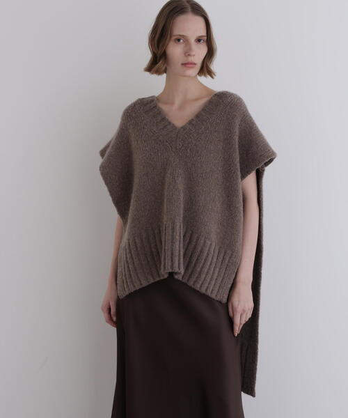 ◇Vネックニットジレ（ベスト）｜LE PHIL（ルフィル）のファッション