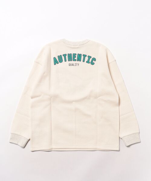 KP BOY(ケーピーボーイ)の「チェック恐竜アップリケ ワッフル長袖Tシャツ(Tシャツ/カットソー・キッズ・オフホワイト/ネイビー・90cm/110cm/100cm/120cm/130cm)」の3枚目の写真