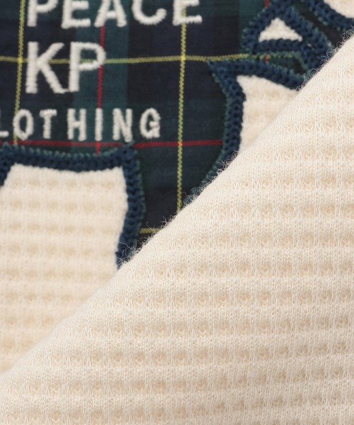KP BOY(ケーピーボーイ)の「チェック恐竜アップリケ ワッフル長袖Tシャツ(Tシャツ/カットソー・キッズ・オフホワイト/ネイビー・90cm/110cm/100cm/120cm/130cm)」の8枚目の写真