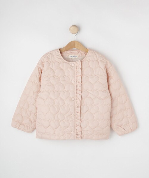 SHOO・LA・RUE（シューラルー）の「【100-150cm】ハートキルトノーカラーブルゾン（ブルゾン・キッズ・ピンク/サックスブルー/ブラック・10/11/12/13/14/15 ）」の3枚目の写真