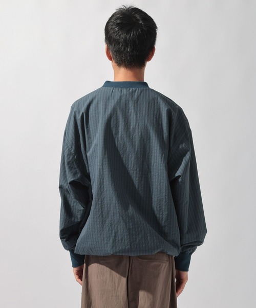 niko and...(ニコアンド)の「レトロチェック布帛プルオーバー(Tシャツ/カットソー・メンズ・ネイビー/ベージュ・LARGE/MEDIUM)」の11枚目の写真