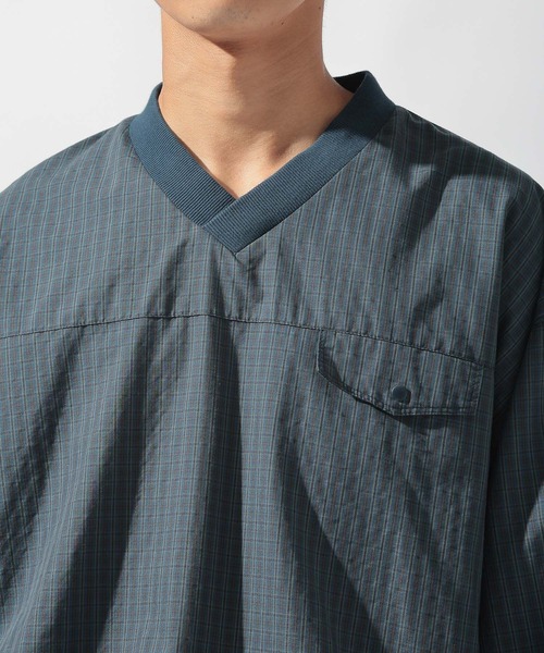 niko and...(ニコアンド)の「レトロチェック布帛プルオーバー(Tシャツ/カットソー・メンズ・ネイビー/ベージュ・LARGE/MEDIUM)」の12枚目の写真