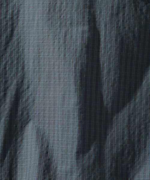 niko and...(ニコアンド)の「レトロチェック布帛プルオーバー(Tシャツ/カットソー・メンズ・ネイビー/ベージュ・LARGE/MEDIUM)」の19枚目の写真