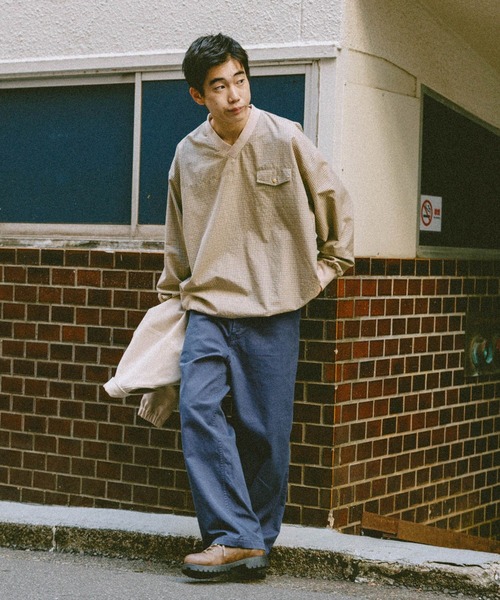 niko and...(ニコアンド)の「レトロチェック布帛プルオーバー(Tシャツ/カットソー・メンズ・ネイビー/ベージュ・LARGE/MEDIUM)」の4枚目の写真