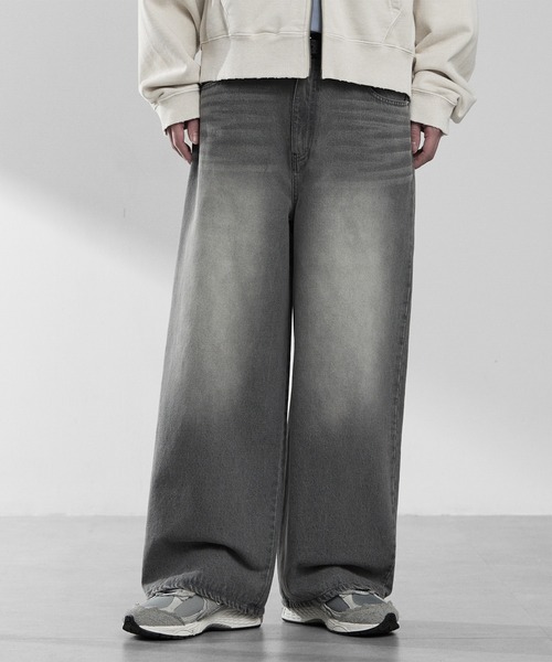 RUUBON(ルーボン)の「【RUUBON】vintage washed straight denim pants / ヴィンテージ ウォッシュド ストレートデニムパンツ(デニムパンツ・メンズ・インディゴブルー/サックスブルー/ブラック/ライトグレー・L/M/S)」の1枚目の写真