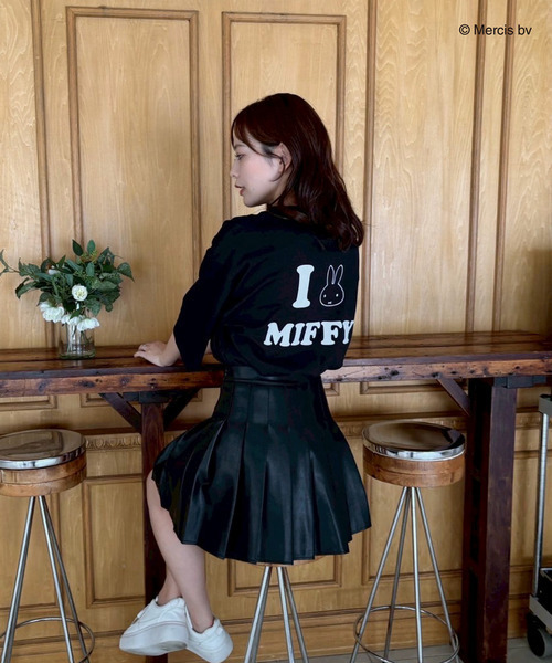 MIIA(ミーア)の「miffy バックプリントTシャツ (とんがり耳)(Tシャツ/カットソー・レディース・ブラック/オフホワイト・FREE)」の6枚目の写真