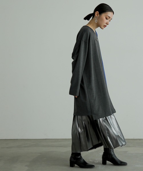 n'OrLABEL(ノアールレーベル)の「『身頃切替タック袖T長袖』(Tシャツ/カットソー・レディース・ブラック/カーキ/グレー・FREE)」の15枚目の写真