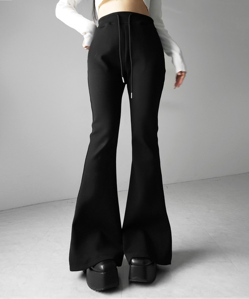 me+em select(ミームセレクト)の「【 2color 】ハイウエストワンホンスウェットフレアパンツ / high waist wanghong sweat flare pants(スウェットパンツ・レディース・グレー/ブラック・FREE)」の22枚目の写真