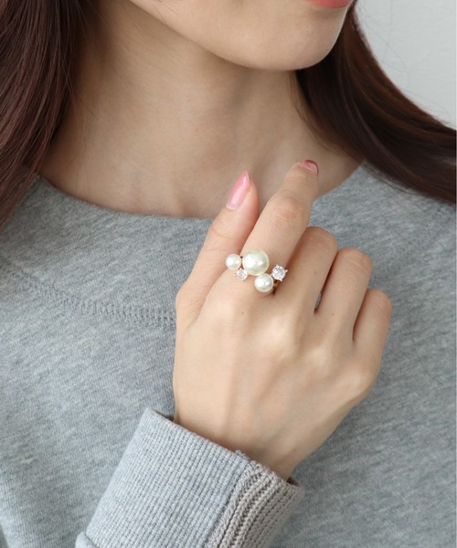 Three Four Time(スリーフォータイム)の「パール×ビジュフォークリング(リング・レディース・ゴールド/シルバー・FREE)」の6枚目の写真