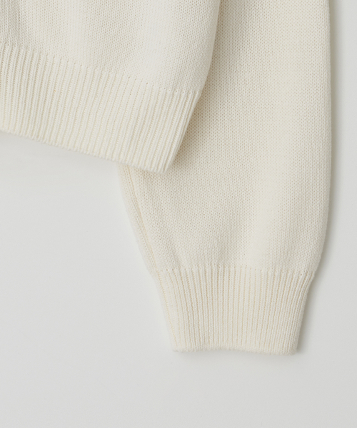 RONRON(ロンロン)の「HEART PATTERN KNIT CARDIGAN IVORY(カーディガン/ボレロ・レディース・その他・FREE)」の4枚目の写真