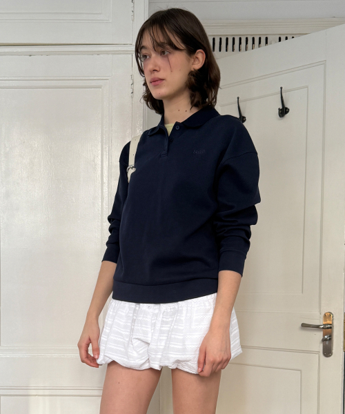 SINOON（シヌーン）の「Logo Collar Sweatshirt (Navy)（スウェット・レディース・ネイビー・FREE）」の3枚目の写真