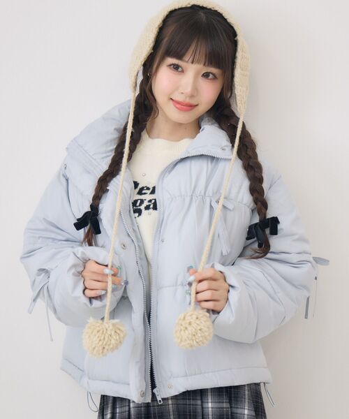 ems excite(エムズエキサイト)の「メニーリボン中綿BZ(ダウンジャケット/コート・レディース・ブラック/ナチュラル/ブルー・FREE)」の5枚目の写真