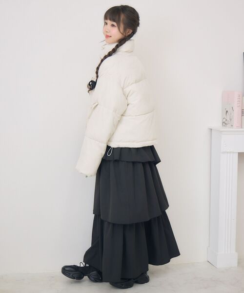 ems excite(エムズエキサイト)の「メニーリボン中綿BZ(ダウンジャケット/コート・レディース・ブラック/ナチュラル/ブルー・FREE)」の18枚目の写真