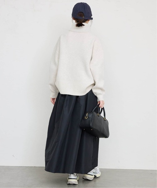 SLOBE IENA（スローブイエナ）の「《追加》ウォッシャブルファーリーダブルフェイスタートルニット（ニット/セーター・レディース・サックスブルー/アイボリー/ネイビー・FREE）」の15枚目の写真