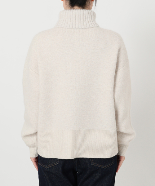 タグ付き未使用 スローブイエナ　ウォッシャブルファーリーダブルフェイスタートル 追加》ウォッシャブルファーリーダブルフェイスタートルニットの