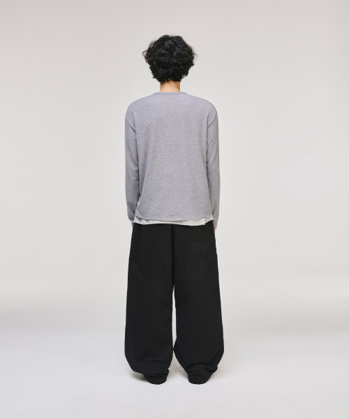 SIGNATURE（シグネチャ）の「Fatigue Curved Fleece Training Pants [Black]（スウェットパンツ・レディース・その他・LARGE/MEDIUM）」の8枚目の写真