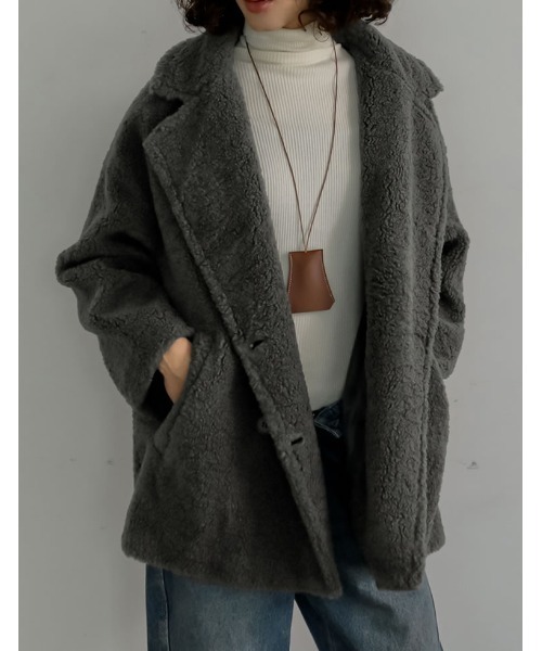 Re:EDIT（リエディ）の「[2025 WINTER PRE ORDER]オーバーサイズボアダブルミドルチェスターコート（チェスターコート・レディース・アイボリー/グレー/ブラウン/ベージュ・MEDIUM/LARGE）」の3枚目の写真