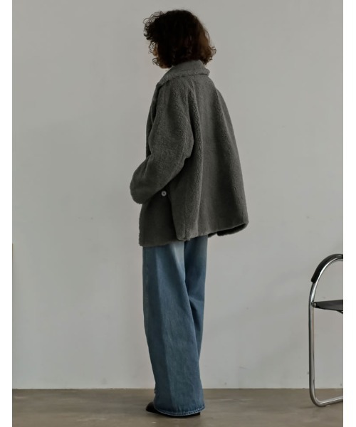 Re:EDIT（リエディ）の「[2025 WINTER PRE ORDER]オーバーサイズボアダブルミドルチェスターコート（チェスターコート・レディース・アイボリー/グレー/ブラウン/ベージュ・MEDIUM/LARGE）」の6枚目の写真