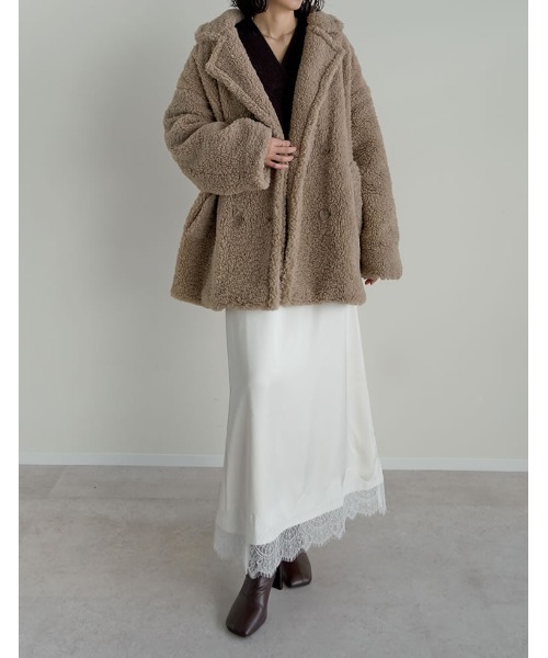 Re:EDIT（リエディ）の「[2025 WINTER PRE ORDER]オーバーサイズボアダブルミドルチェスターコート（チェスターコート・レディース・アイボリー/グレー/ブラウン/ベージュ・MEDIUM/LARGE）」の11枚目の写真