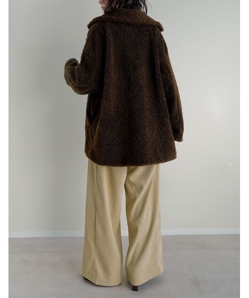 Re:EDIT（リエディ）の「[2025 WINTER PRE ORDER]オーバーサイズボアダブルミドルチェスターコート（チェスターコート・レディース・アイボリー/グレー/ブラウン/ベージュ・MEDIUM/LARGE）」の14枚目の写真