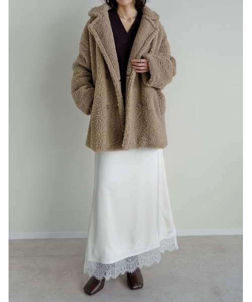 Re:EDIT（リエディ）の「[2025 WINTER PRE ORDER]オーバーサイズボアダブルミドルチェスターコート（チェスターコート・レディース・アイボリー/グレー/ブラウン/ベージュ・MEDIUM/LARGE）」の8枚目の写真