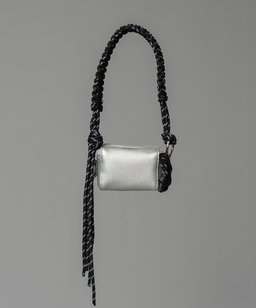 THEATRE PRODUCTS（シアタープロダクツ）の「《UNISEX》【THEATRE PRODUCTS】Collaboration With Charm Shoulder Leather Back/シアタープロダクツコラボレーションチャームレザーバック【MAISON SPECIAL/メゾンスペシャル】（エコバッグ/サブバッグ・メンズ・ブラック/シルバー・FREE）」の8枚目の写真