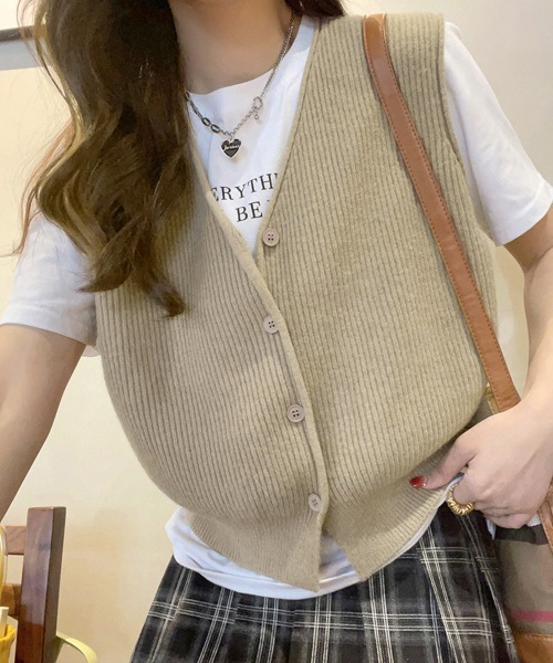 Miniministore（ミニミニストア）の「リブニットベスト前開きニットジレVネック（ベスト・レディース・マスタード/ライトベージュ/ダークベージュ/アイボリー/ブラック・FREE）」の3枚目の写真