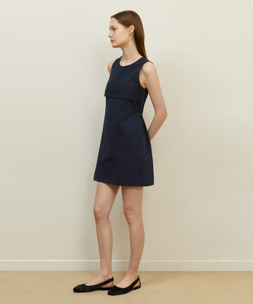 LADY VOLUME(レディーボリューム)の「TORCHON LACE DRESS_NAVY(ワンピース・レディース・その他・SMALL/MEDIUM)」の2枚目の写真