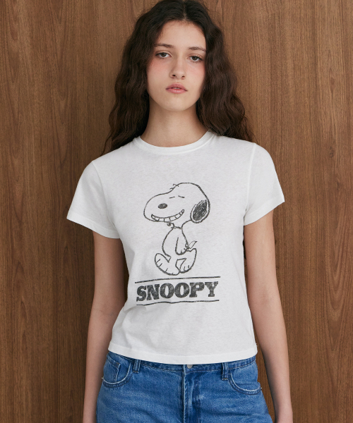 LADY VOLUME(レディーボリューム)の「ステップビグルスヌーピーTシャツ (アイボリー)(Tシャツ/カットソー・レディース・その他・SMALL/MEDIUM)」の1枚目の写真