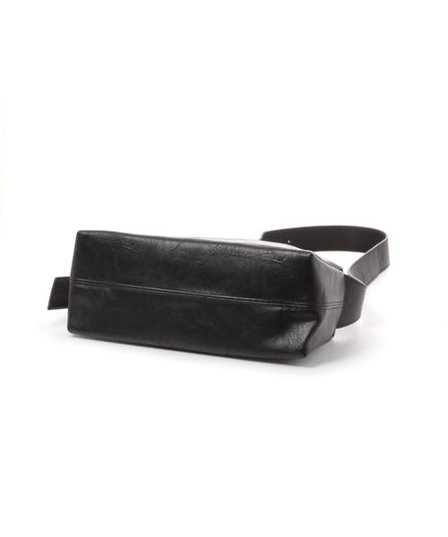 LAKOLE（ラコレ）の「フェイクレザースクエアショルダーバッグ / 633373（ショルダーバッグ・レディース・ライトブラウン/オフホワイト/ブラック・FREE）」の6枚目の写真