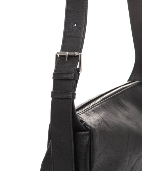 LAKOLE（ラコレ）の「フェイクレザースクエアショルダーバッグ / 633373（ショルダーバッグ・レディース・ライトブラウン/オフホワイト/ブラック・FREE）」の7枚目の写真