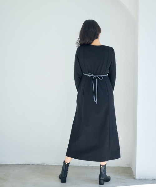 12Twelve Agenda(トゥエルブ アジェンダ)の「配色パイピングカットソーフレアワンピース(ワンピース・レディース・ブラック/グレイッシュベージュ/ミント・M)」の14枚目の写真