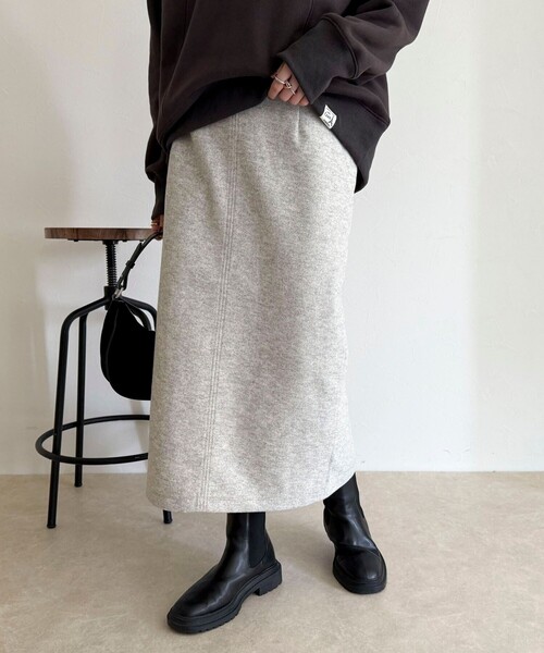 fredy emue(フレディエミュ)の「ソフトニットメルトンスカート(スカート・レディース・オフホワイト/チャコールグレー・36/38)」の2枚目の写真