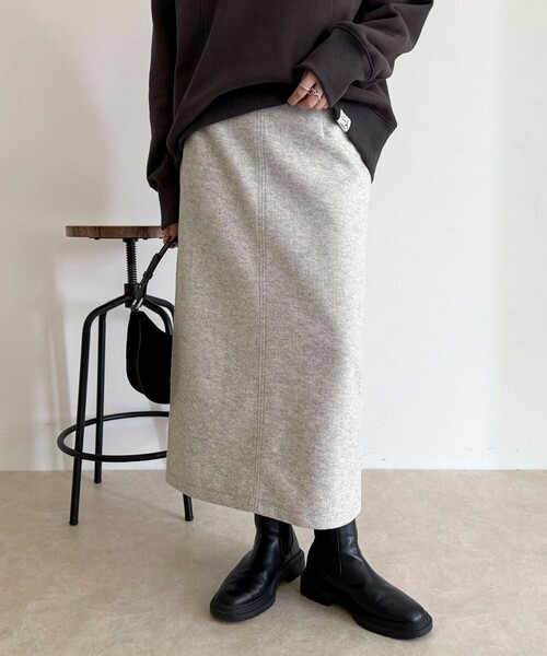 fredy emue(フレディエミュ)の「ソフトニットメルトンスカート(スカート・レディース・オフホワイト/チャコールグレー・36/38)」の6枚目の写真
