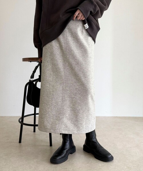 fredy emue(フレディエミュ)の「ソフトニットメルトンスカート(スカート・レディース・オフホワイト/チャコールグレー・36/38)」の9枚目の写真
