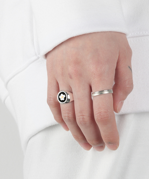 NONENON（ノンノン）の「BLOOM CIRCLE RNG（リング・レディース・その他・SMALL/MEDIUM/LARGE）」の7枚目の写真