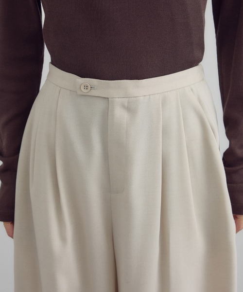 SALON adam et rope'(サロン アダム エ ロペ)の「トレビラツイルカービーパンツ(その他パンツ・レディース・ベージュ/ブラック・M/S)」の12枚目の写真