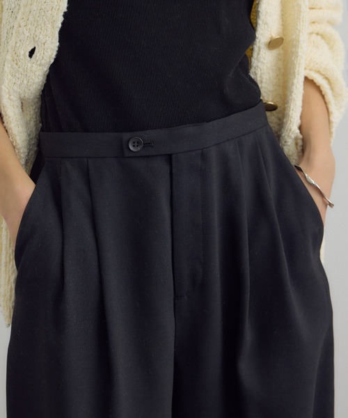 SALON adam et rope'(サロン アダム エ ロペ)の「トレビラツイルカービーパンツ(その他パンツ・レディース・ベージュ/ブラック・M/S)」の19枚目の写真