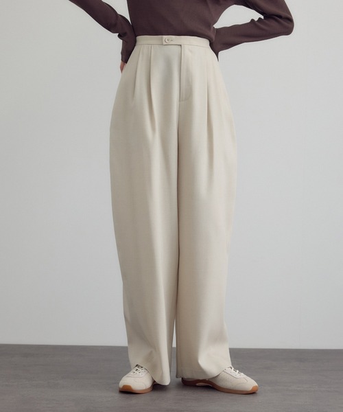 SALON adam et rope'(サロン アダム エ ロペ)の「トレビラツイルカービーパンツ(その他パンツ・レディース・ベージュ/ブラック・M/S)」の22枚目の写真