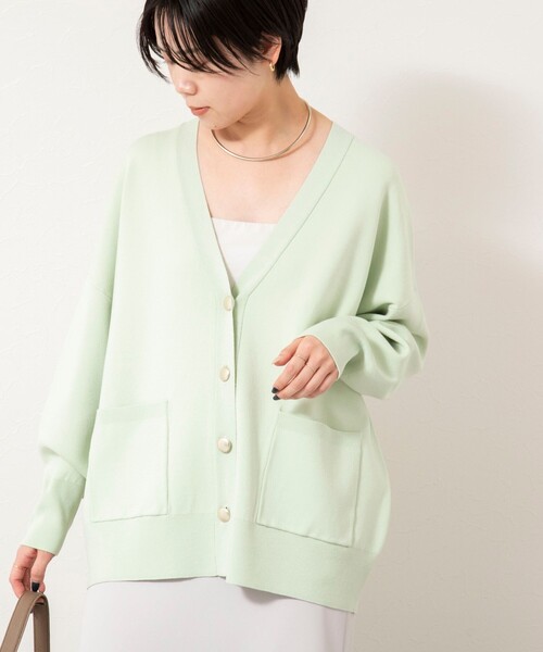 NOLLEY’S Sophi（ノーリーズソフィ）の「【一部WEB限定カラー】《手洗い可能》スムース編みVネックカーディガン（カーディガン/ボレロ・レディース・ミント/サックスブルー/ダークネイビー/クリーム・38）」の11枚目の写真
