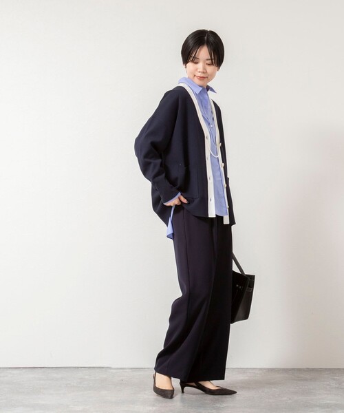 NOLLEY’S Sophi（ノーリーズソフィ）の「【一部WEB限定カラー】《手洗い可能》スムース編みVネックカーディガン（カーディガン/ボレロ・レディース・ミント/サックスブルー/ダークネイビー/クリーム・38）」の20枚目の写真