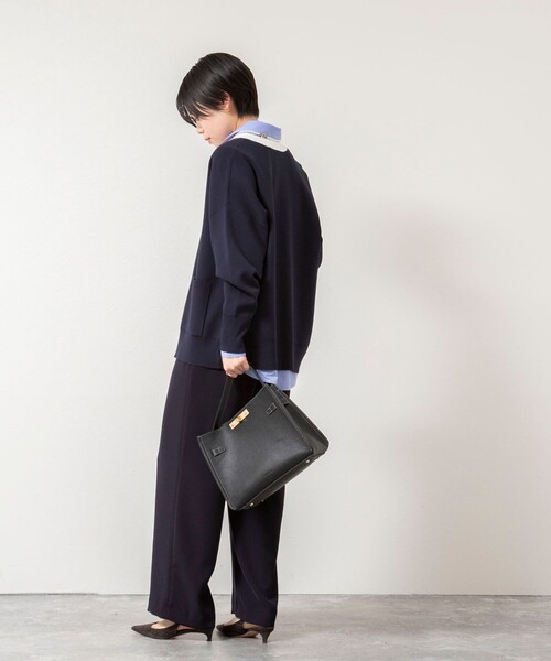 NOLLEY’S Sophi（ノーリーズソフィ）の「【一部WEB限定カラー】《手洗い可能》スムース編みVネックカーディガン（カーディガン/ボレロ・レディース・ミント/サックスブルー/ダークネイビー/クリーム・38）」の21枚目の写真