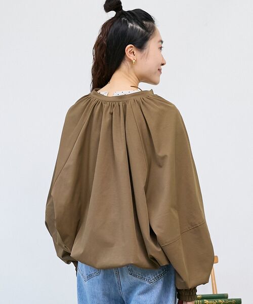 le.coeur blanc(ルクールブラン)の「《WEB限定アイテム》バルーンデザインノーカラーブルゾン(ブルゾン・レディース・チャコールグレー/カーキオリーブ/ベージュ/グレイッシュベージュ・38)」の16枚目の写真
