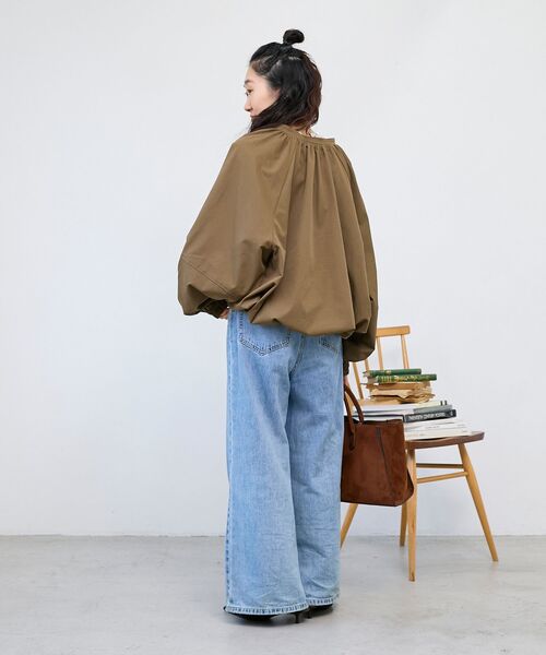 le.coeur blanc(ルクールブラン)の「《WEB限定アイテム》バルーンデザインノーカラーブルゾン(ブルゾン・レディース・チャコールグレー/カーキオリーブ/ベージュ/グレイッシュベージュ・38)」の19枚目の写真