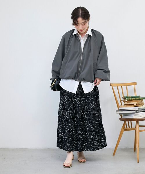 le.coeur blanc（ルクールブラン）の「《WEB限定アイテム》バルーンデザインノーカラーブルゾン（ブルゾン・レディース・チャコールグレー/カーキオリーブ/ベージュ・38）」の10枚目の写真