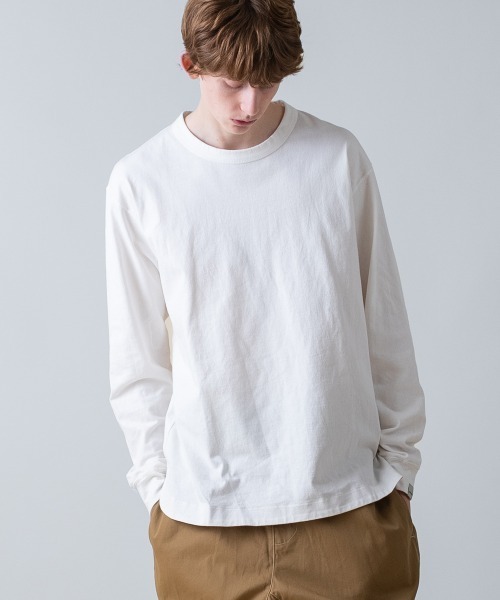 rehacer(レアセル)の「rehacer : Aged Cotton Flower Hem L/S CS / エイジド コットン フラワーヘム ロングスリーブカットソー(Tシャツ/カットソー・メンズ・ブルー/ベージュ/ブラック/ホワイト・LARGE/MEDIUM/SMALL/X-LARGE)」の2枚目の写真