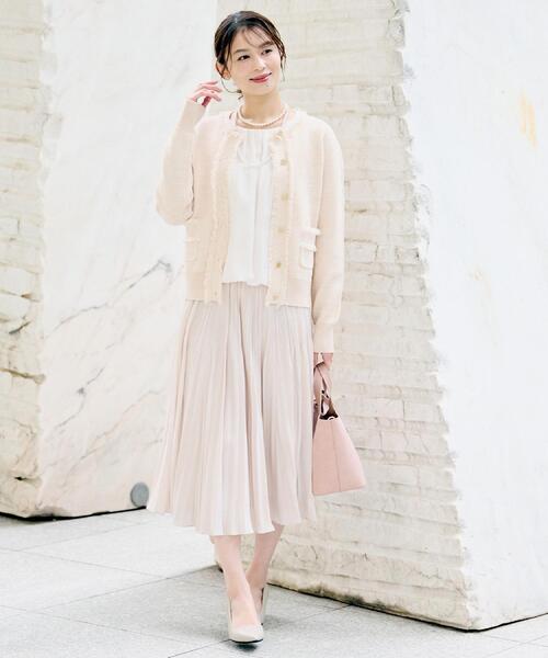 UNTITLED（アンタイトル）の「【ウエストゴム/セレモニー】デシン プリーツスカート（スカート・レディース・ネイビー/ライトベージュ・00/01/02/03/04/42/44/46/48/50）」の4枚目の写真