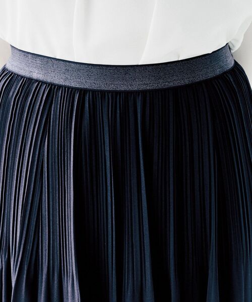 UNTITLED（アンタイトル）の「【ウエストゴム/セレモニー】デシン プリーツスカート（スカート・レディース・ネイビー/ライトベージュ・00/01/02/03/04/42/44/46/48/50）」の15枚目の写真